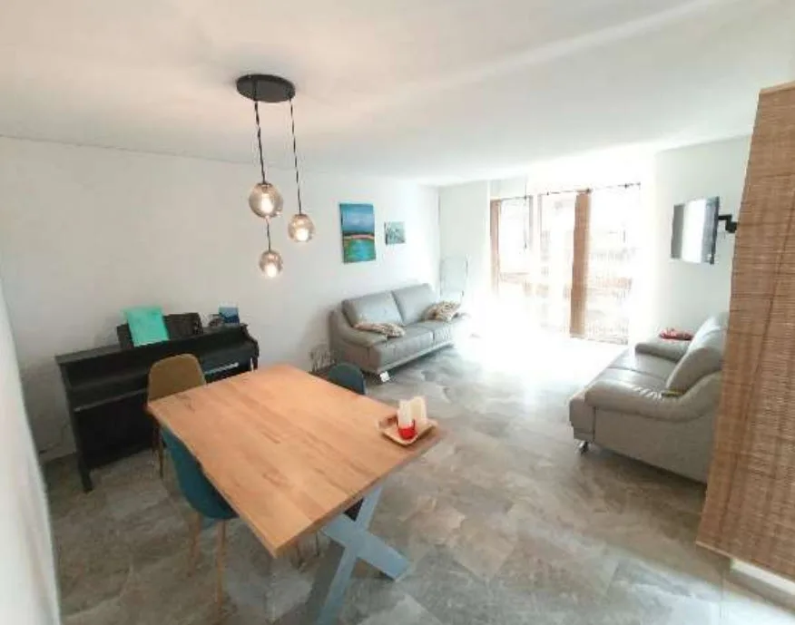 Appartamento moderno di 2,5 locali a Eschenbach SG