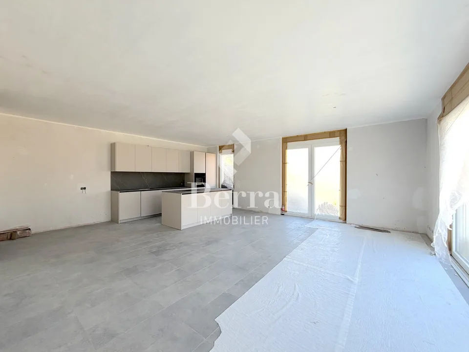 Geräumige neue Reihenhausvilla sofort verfügbar – Foto 8 von 13