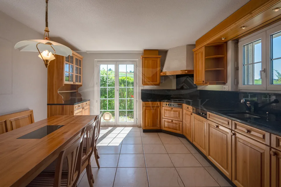 4.5 Room Semi-Detached House with Plenty of Space and Garden in Niedermuhlern