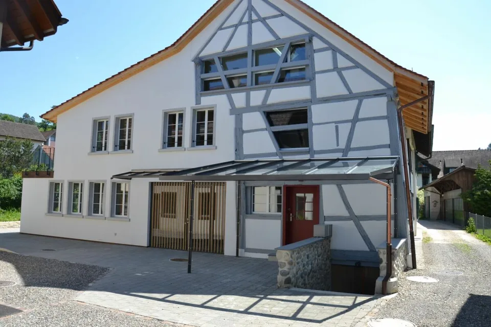 3-Generationen-Haus, 7-Zi.+2-Zi.+Garten. Edel, modern, chic restauriert, sehr hell, alles bio - oder: 7-Zi.-Wohnung und 2 Zi.-Büro/Au-pair-Wohnung