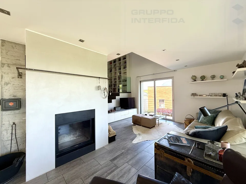 AFFASCINANTE CASA CON GIARDINO IN ZONA PANORAMICA – Foto 6 von 13
