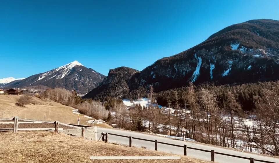 Sonnig, ruhig und ein unverbaubares Panorama