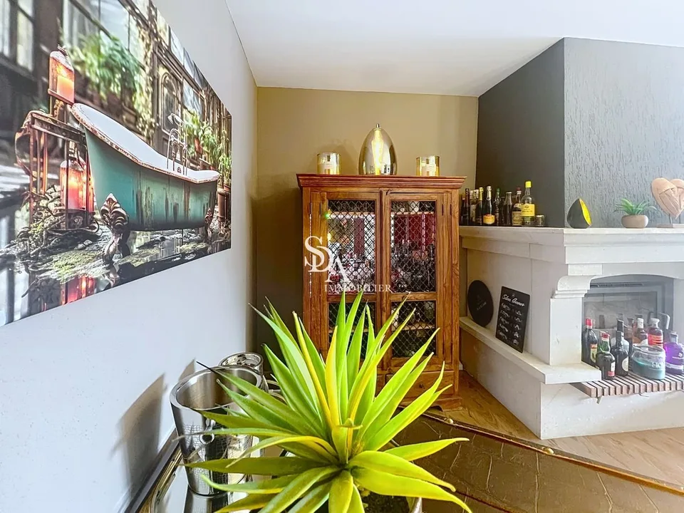 Erhabenes und geräumiges Duplex
