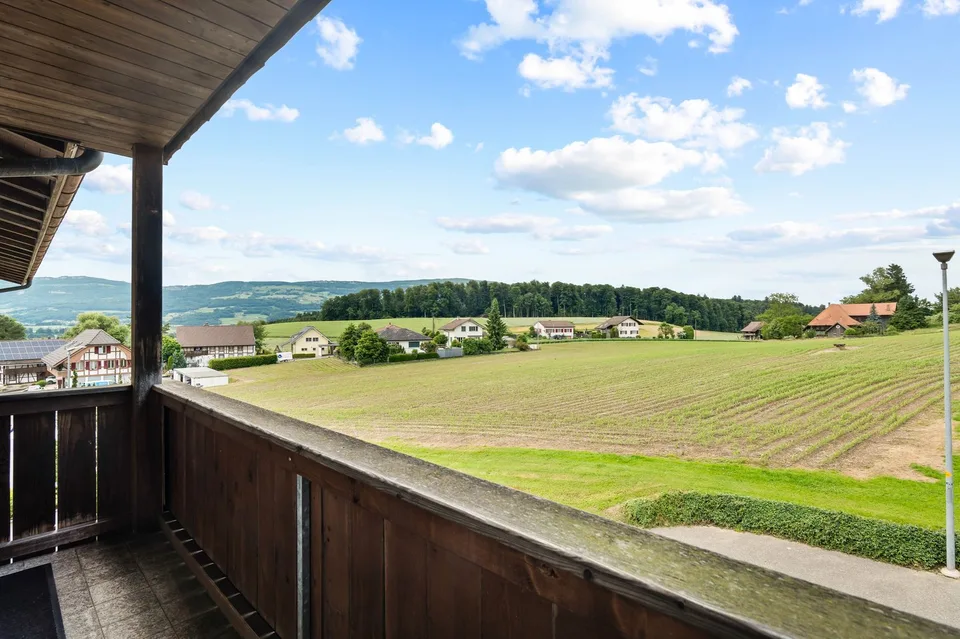 Mehrfamilienhaus mit zusätzlichem Bauland