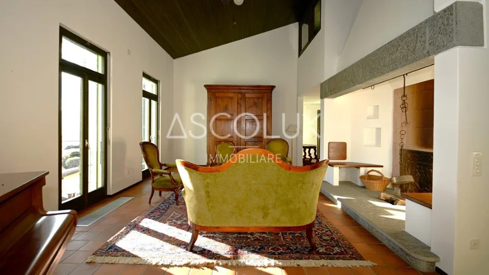 Casa monofamiliare con vista panoramica e ampi spazi — ideale come prima o seconda residenza