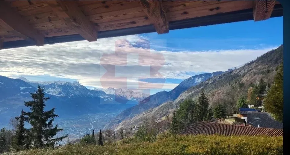 Prächtiges Blockhaus mit Panoramablick auf das Wallis