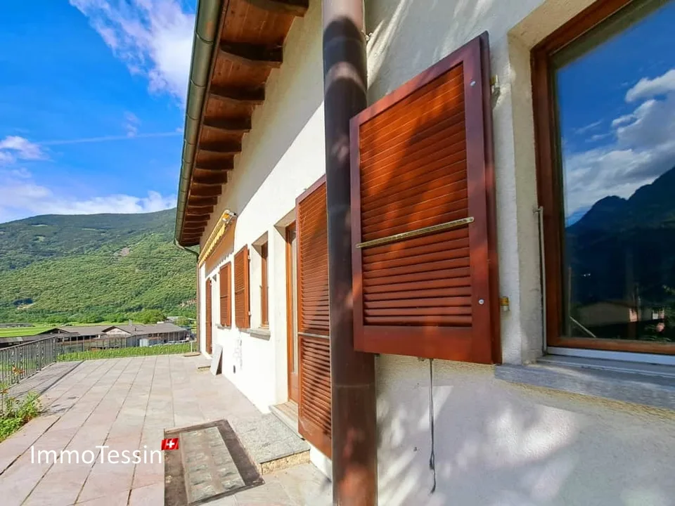Charmantes Mehrfamilienhaus mit 2 Wohnungen in Malvaglia nahe Biasca und Lukmanierpass zu verkaufen