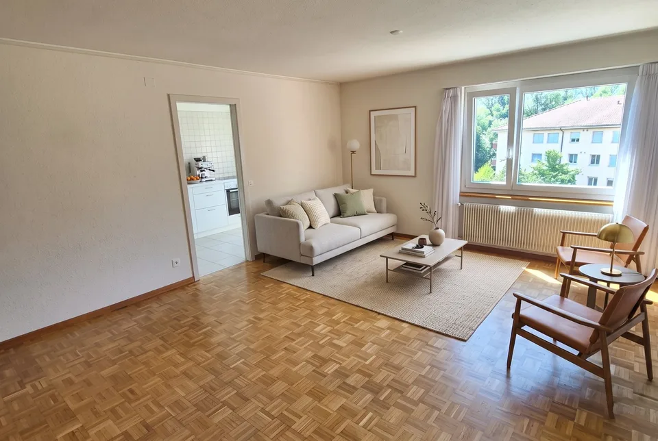 Charmanter 2,5-Zimmer-Wohnung mit Balkon – letztes Stockwerk am Ufer der Areuse
