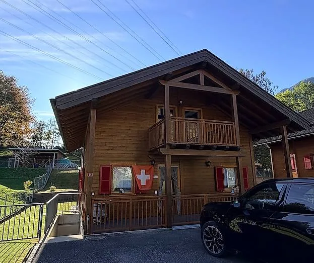 Vendesi casa a Chironico