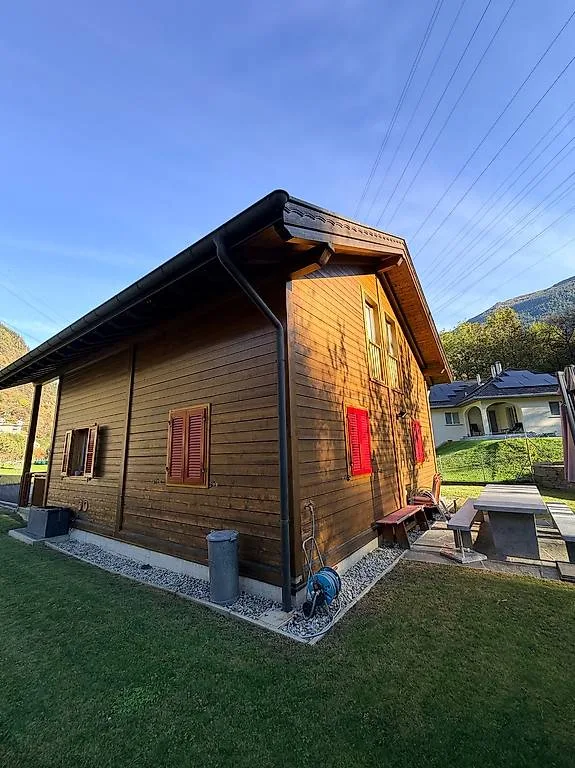 Vendesi casa a Chironico