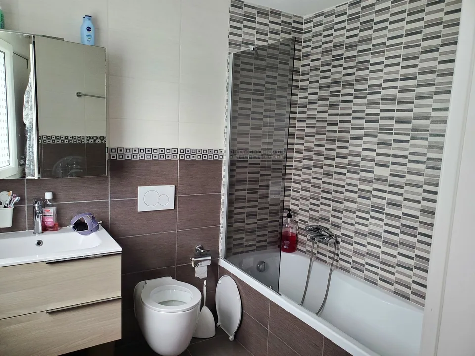 Entrepôt de qualité avec grand appartement – photo 6 sur 6