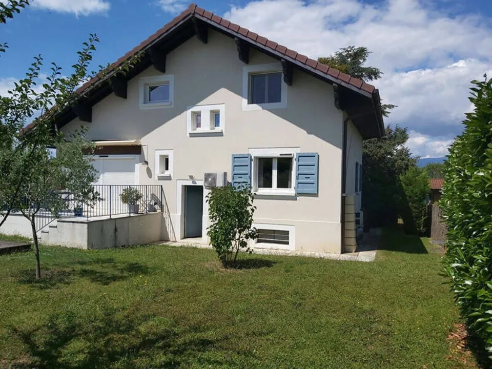 Maison 5 pièces avec piscine et technologie à énergie positive à Chens-sur-Léman