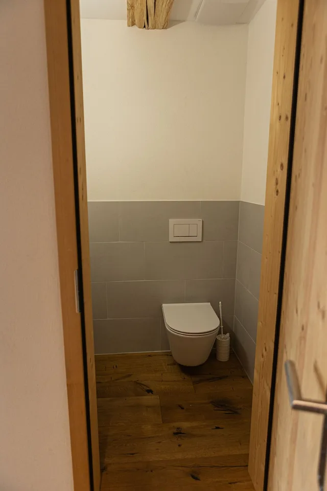 Appartement-maisonnette de 5,5 pièces sous les toits avec vue panoramique – photo 12 sur 20