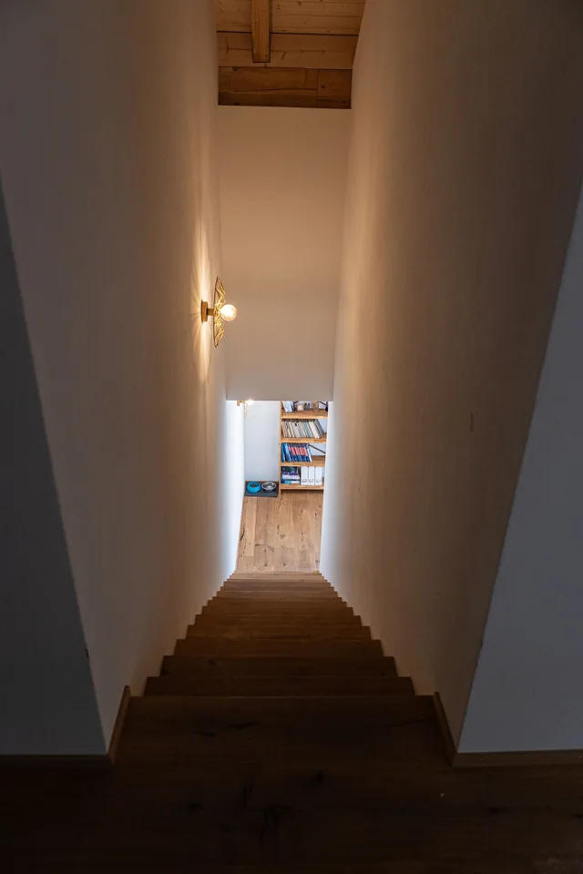 Appartement-maisonnette de 5,5 pièces sous les toits avec vue panoramique – photo 9 sur 20