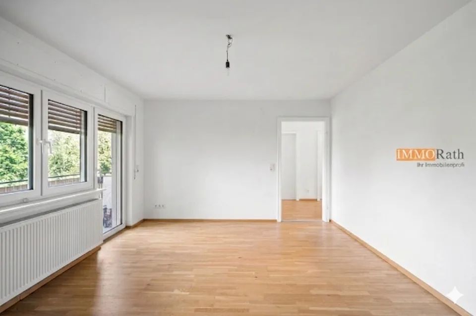 IMMORath.de - Helle 6-Zimmer Wohnung mit Balkon und Terrasse