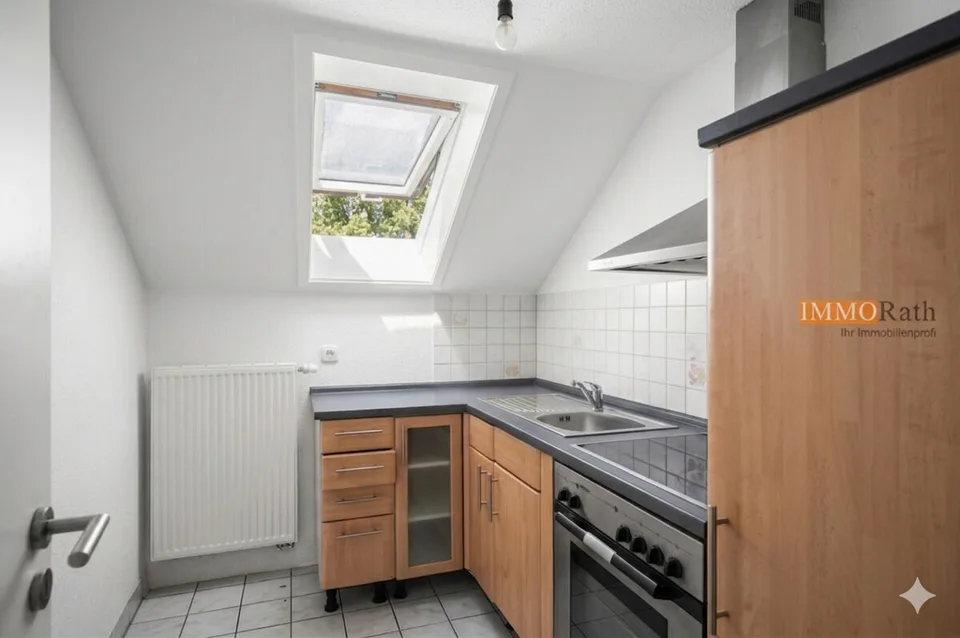 IMMORath.de - Bright 6-room apartment with balcony and terrace – photo 11 of 13