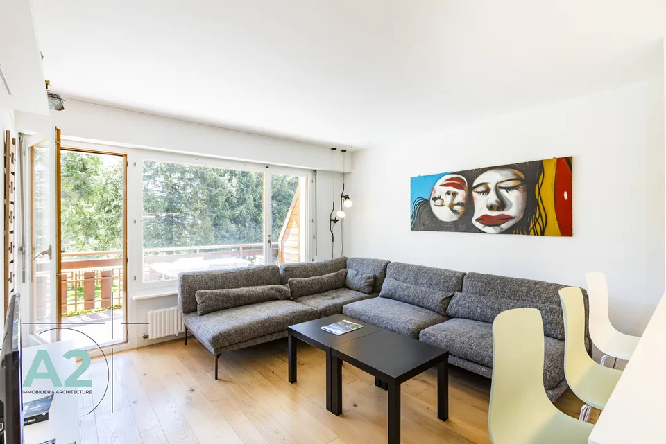 Superbe 3 pièces entièrement rénové à deux pas du centre de Crans