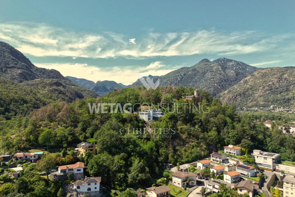 Losone: Wunderschöne, zu renovierende Villa im Grünen zu verkaufen – Foto 10 von 10