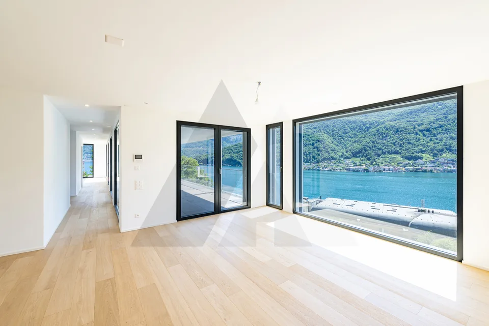 VILLA DI PRESTIGIO CON SPLENDIDA VISTA LAGO – Foto 18 von 26