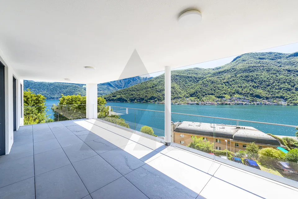 VILLA DI PRESTIGIO CON SPLENDIDA VISTA LAGO – Foto 17 von 26