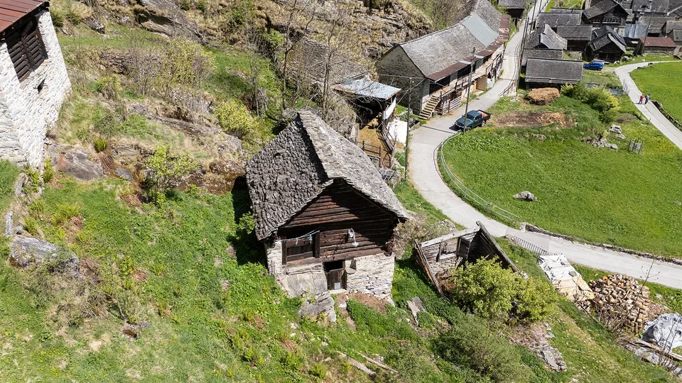 Lavizzara-Tal Rustico/Stallgebäude zur Renovation
