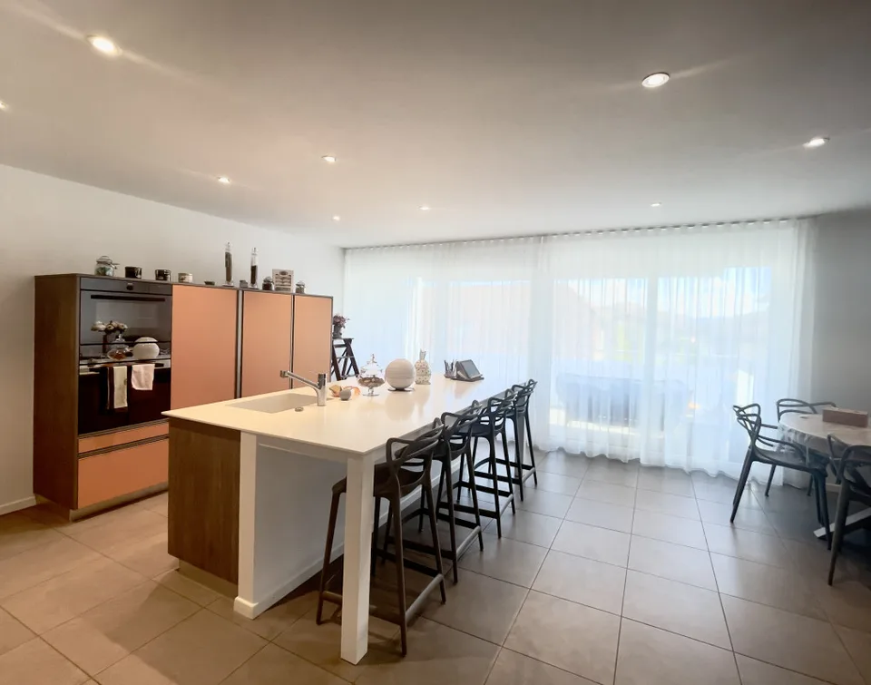 APPARTEMENT 4.5 PIÈCES AVEC BALCON