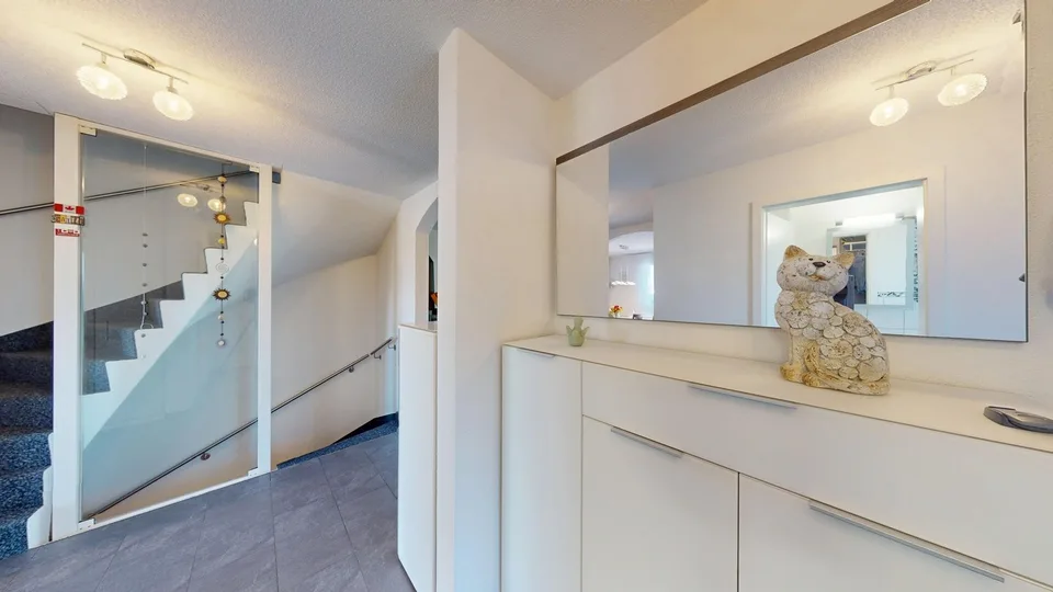 Bien attractif dans un emplacement central à Wünnewil