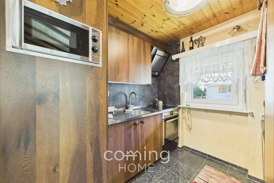 Gemütlich und alpin - 2.5-Zimmer-Wohnung mit Cheminée und Bergsicht in Saas-Grund