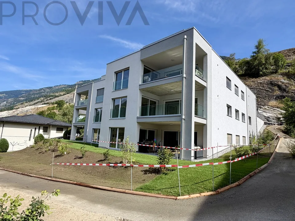 Topmodern mit traumhafter Aussicht und absoluter Ruhe