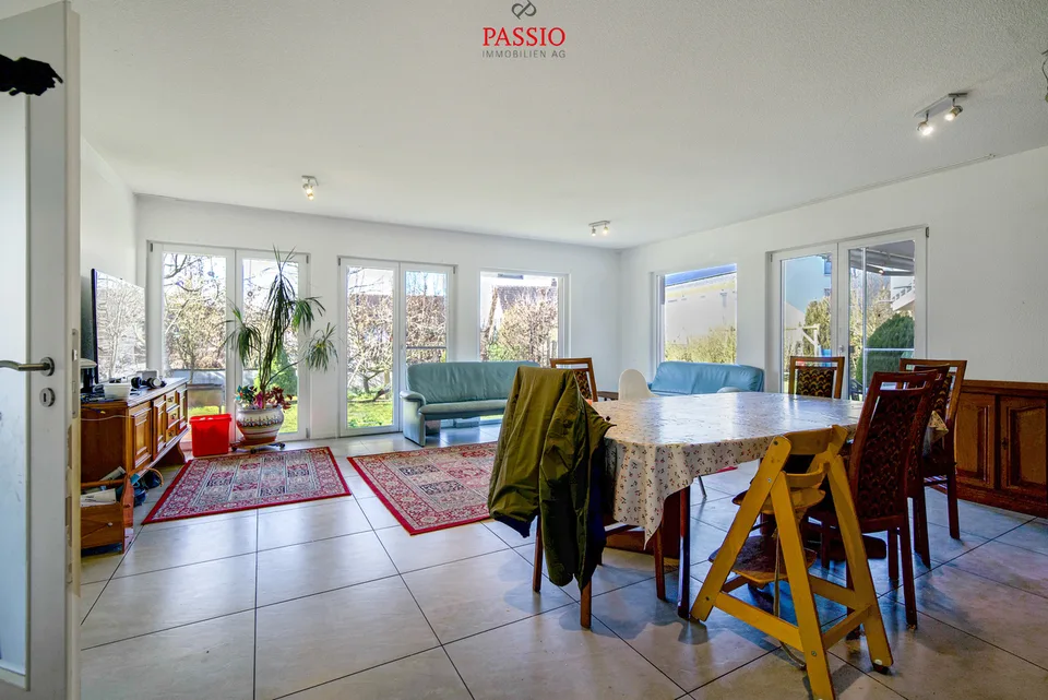 Vaste maison de 7,5 pièces avec jardin et beaucoup d'espace