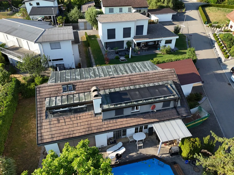 Casa familiare affascinante a Stüsslingen – vivere con stile e comfort "Offerta estiva" VP 1'070'000