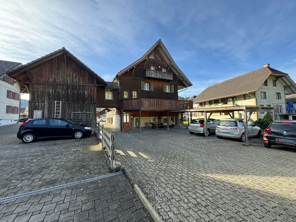 Spacious - versatile opportunities - 3 family house in Bärau – photo 15 of 21