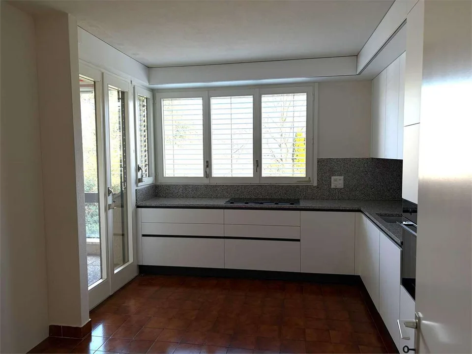 Schönes 5,5-Zimmer-Apartment mit Terrasse in Gentilino – Foto 9 von 13