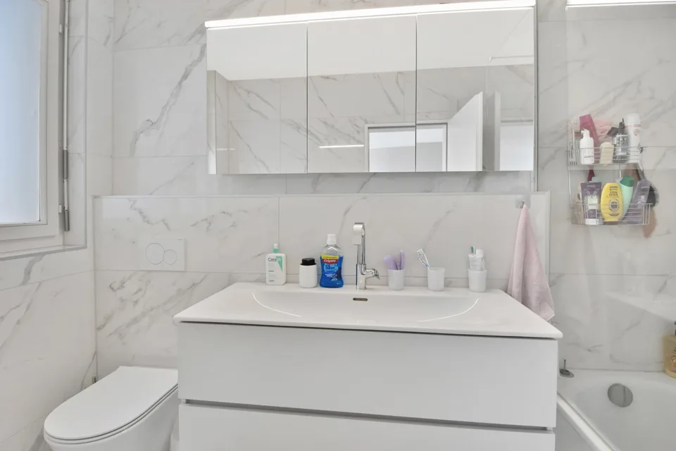 Appartement-maisonnette attractif de 5,5 pièces avec jardin, salle de loisirs et 3 places de parking souterraines – photo 16 sur 28
