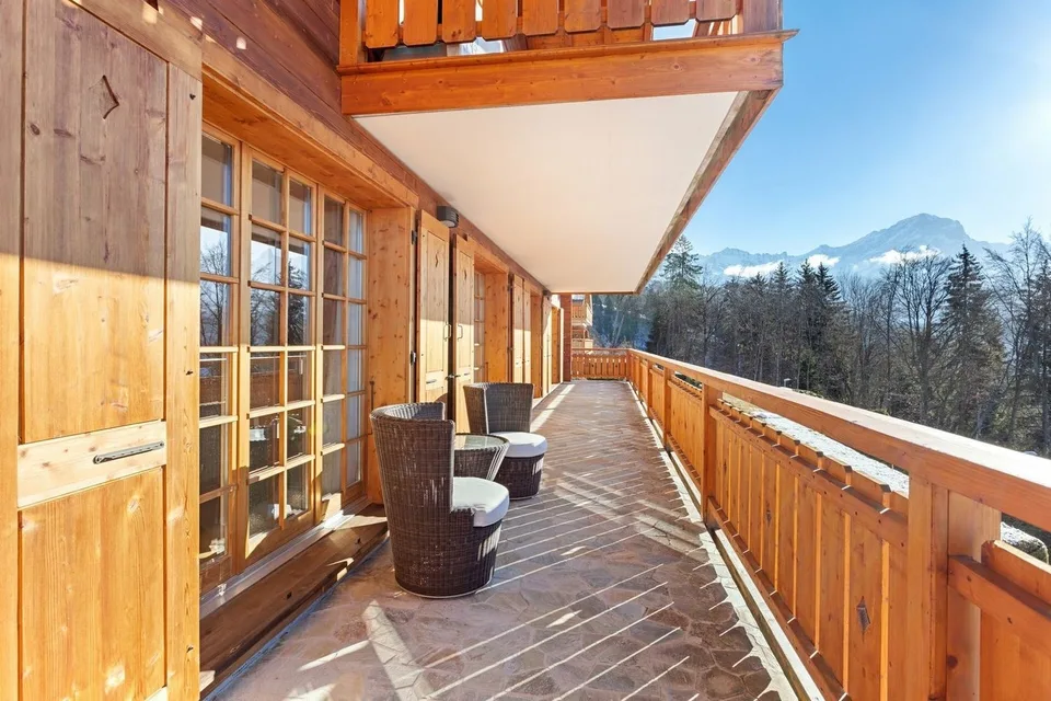 Chalet der Superlative mit 15 Räumen, Aufzug und Panoramablick!