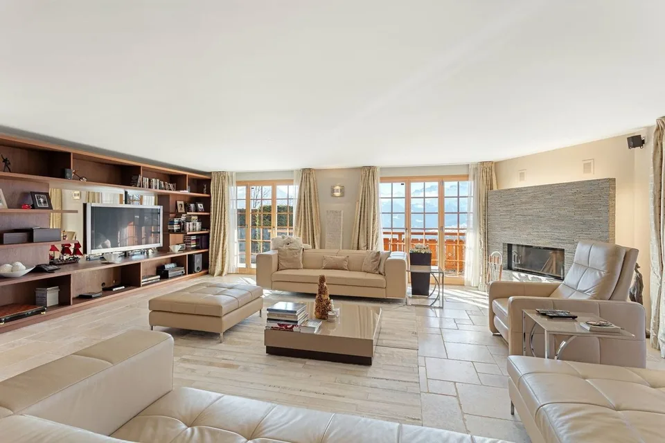Chalet der Superlative mit 15 Räumen, Aufzug und Panoramablick! – Foto 9 von 13