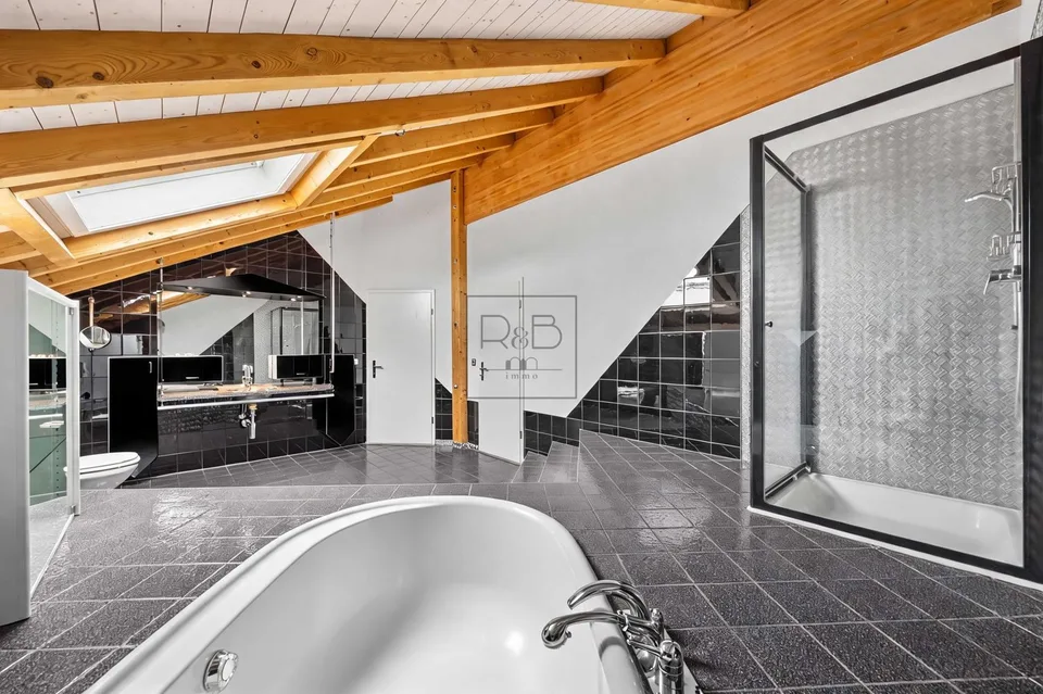 Wunderschöne 4,5-Zimmer-Duplexwohnung mit einzigartigem Charme – Foto 6 von 10