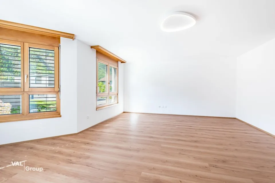 Appartement élégamment rénové de 4,5 pièces dans un quartier calme à Raron