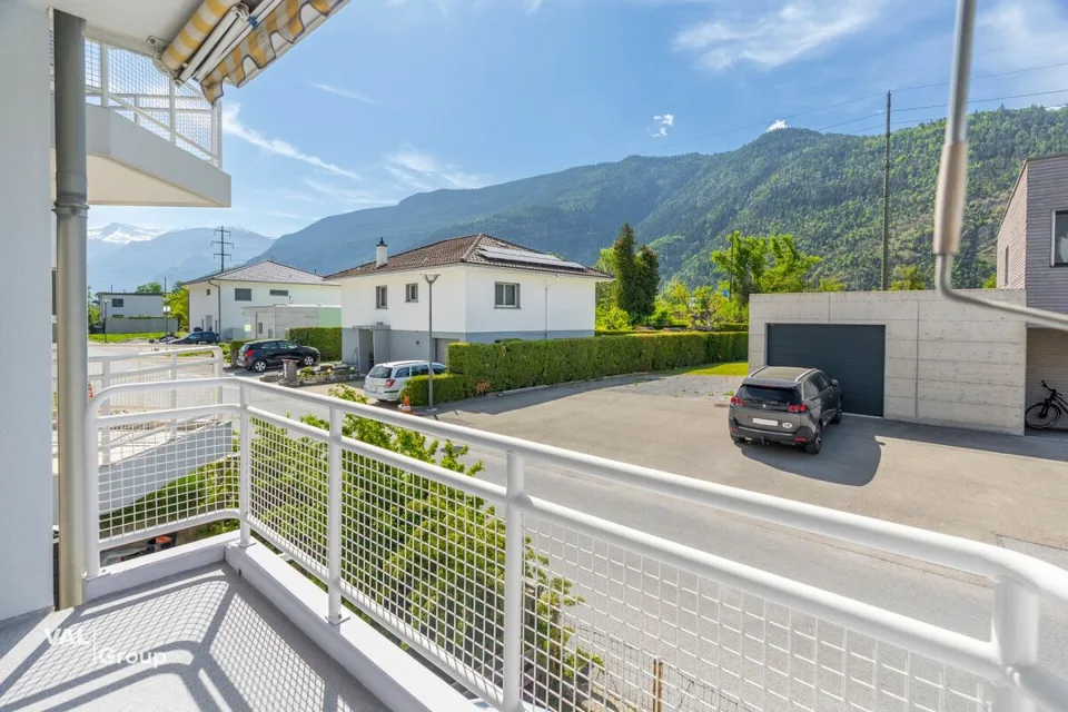 Appartamento elegantemente ristrutturato di 4,5 locali in una posizione tranquilla a Raron – foto 10 di 16
