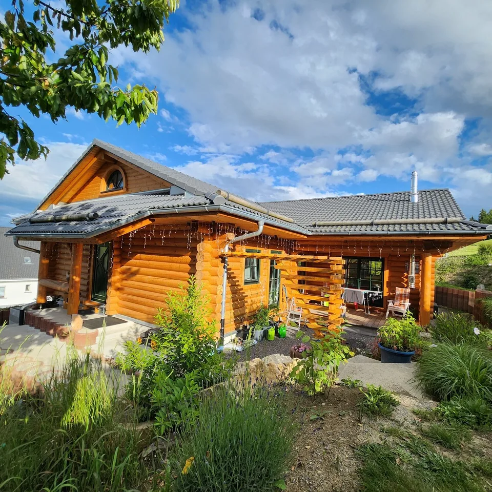 Bonndorf im Schw. - schönes Holzblockhaus mit 120 m² Wohnfläche