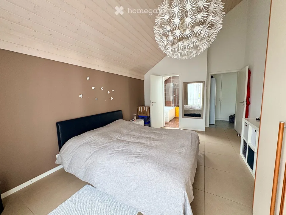 Magnifico Luminoso 4,5 Locali in Duplex nel Centro e nella Quiete di Genolier