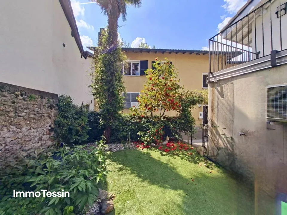 4 Zimmer Wohnung mit Garten & Balkon in einem 4 Parteienhaus nur wenige Minuten von Lugano