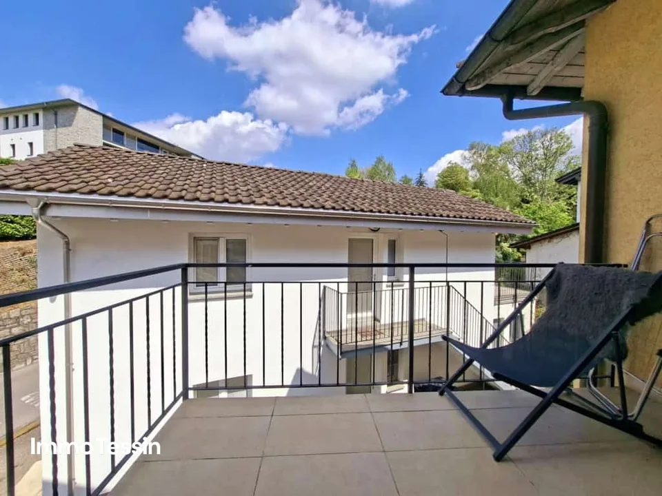 4 Zimmer Wohnung mit Garten & Balkon in einem 4 Parteienhaus nur wenige Minuten von Lugano