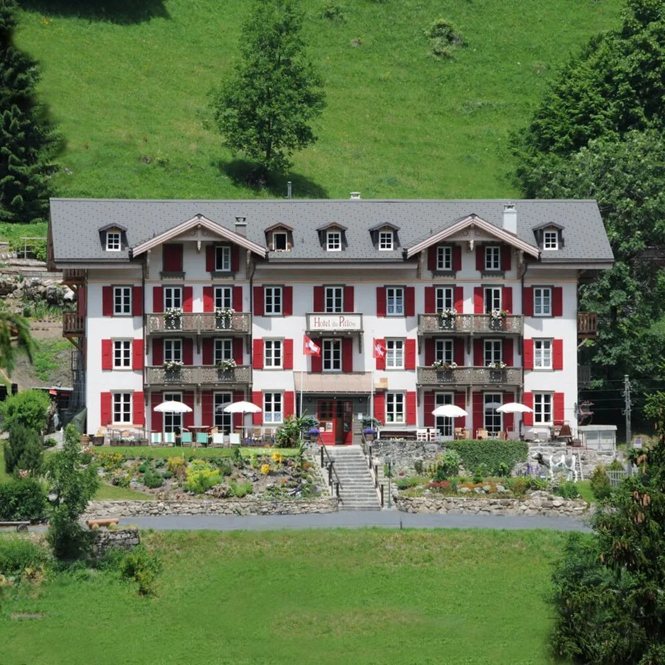 Le Grand Chalet des Bovets rénové aux charmes d'antan 14 chambres