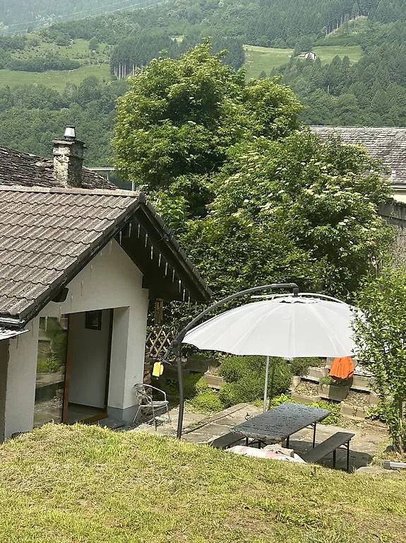 Mesocco, Andergia single-family house with attached rustico