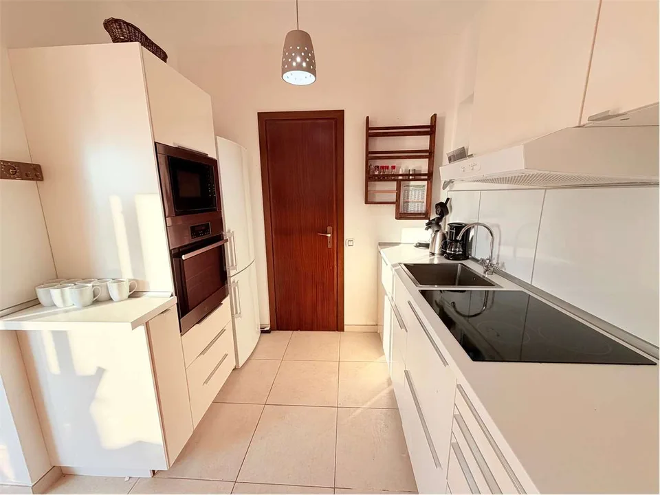 Bellissima casa bifamiliare in una posizione tranquilla e soleggiata c – foto 6 di 13