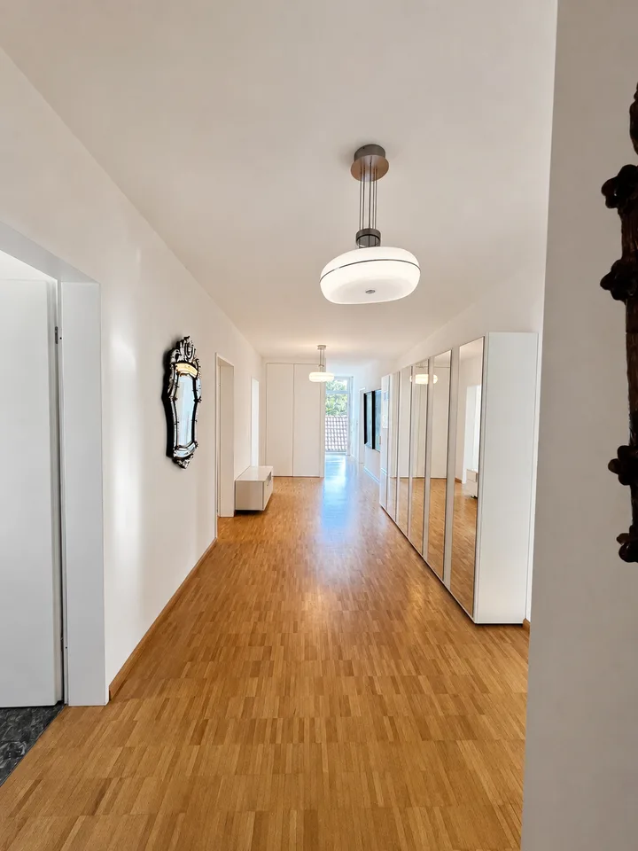 Grosszügige 5.5-Zimmer-Eigentumswohnung im obersten Geschoss – ruhig im Zentrum von Bottmingen