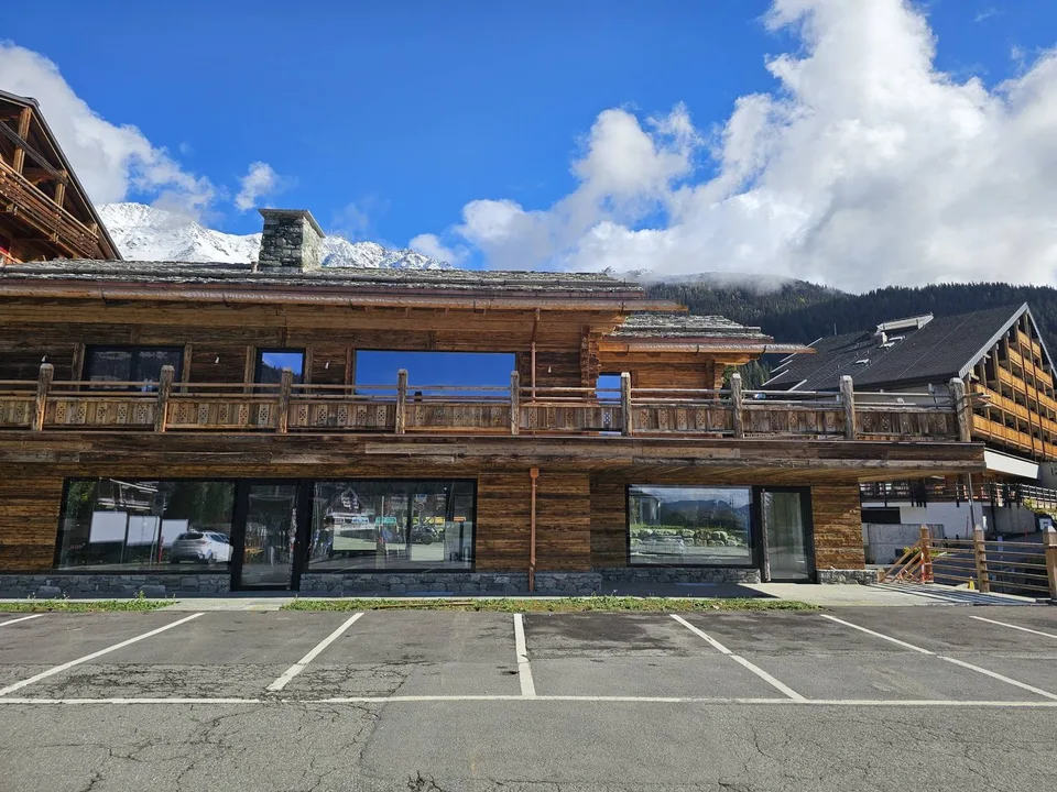 Nel cuore di Verbier, posizione centrale - Superbo edificio misto