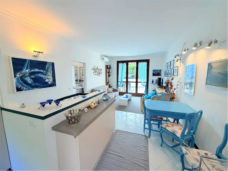 Schönes Apartment mit Pool und wunderschöner Seeblick