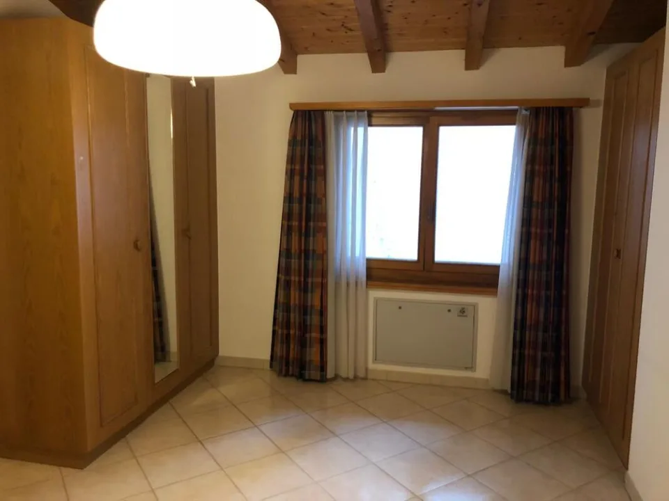 Der Charme eines eigenen Hauses im Herzen von Losone – Foto 10 von 13